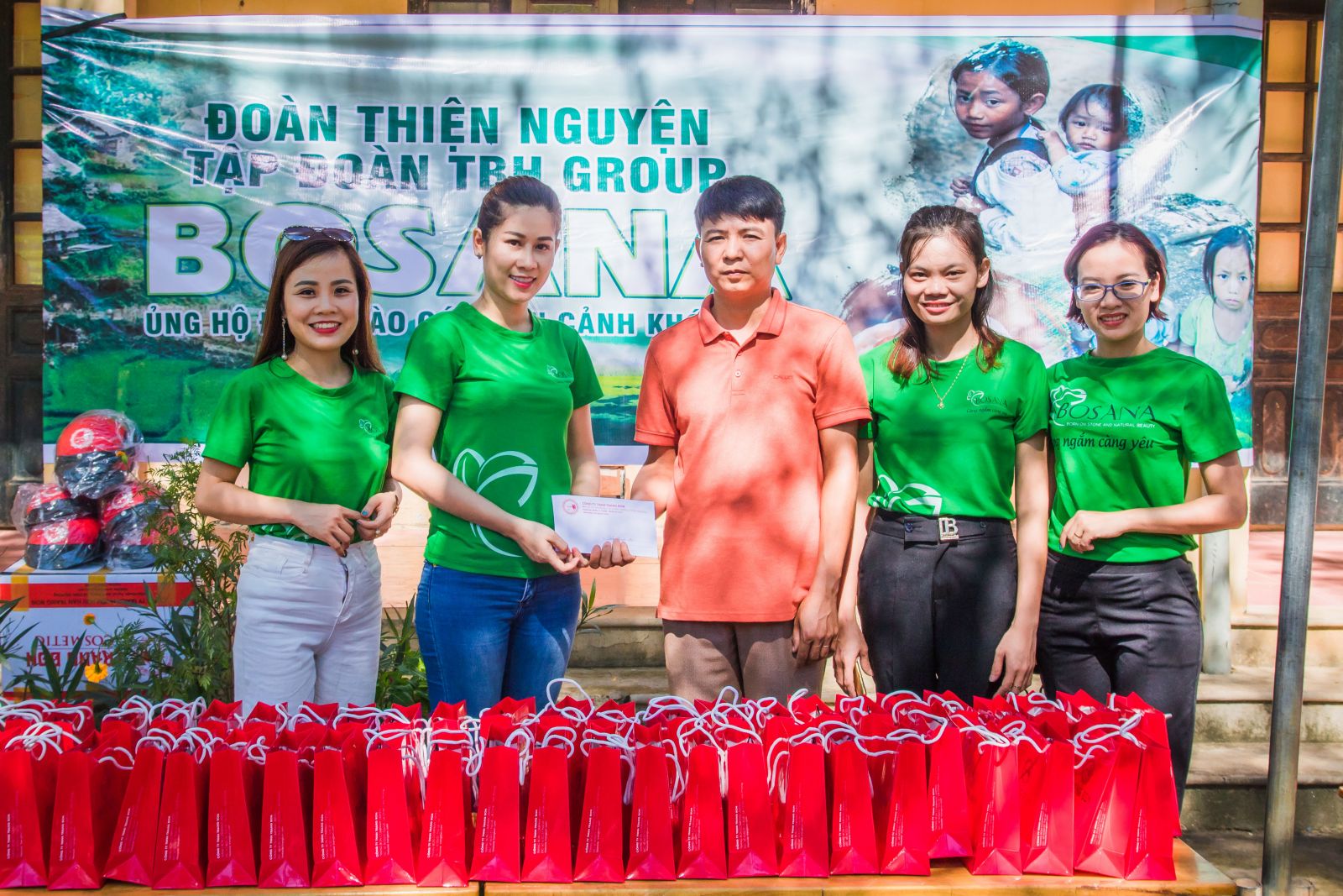 CEO Bùi Thu Trang: Từ thiện từ cái tâm